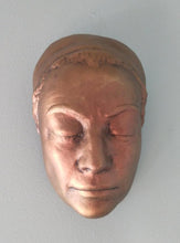 Charger l'image dans la galerie, Joan Crawford Mommie Dearest Life Mask Death mask life cast Plaster