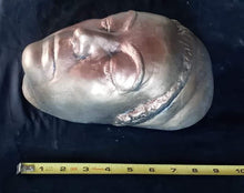 Charger l'image dans la galerie, Joan Crawford Mommie Dearest Life Mask Death mask life cast Plaster