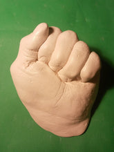 Cargar imagen en el visor de la galería, Muhammad Ali Hand Fist Life Cast (Resin)