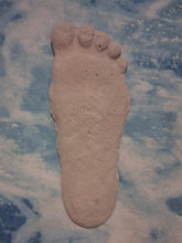 Load image into Gallery viewer, 1967 Bigfoot Titmus/Gimlin cast 10/29/1967