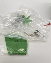 Laden Sie das Bild in den Galerie-Viewer, Five Nights at Freddy's Craftables Series 2 Roxy Roxanne Wolf, no box