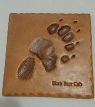 画像をギャラリービューアに読み込む, Black Bear Cub Real Footprint Cast  Decorative Cast Replica