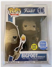 Laden Sie das Bild in den Galerie-Viewer, Funko Pop! Myths #16 Bigfoot with Marshmallow Stick Glow In The Dark FUNKO Shop Limited Edition