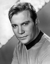 Cargar imagen en el visor de la galería, William Shatner Star Trek Captain Kirk Cast Mask Life cast Life mask