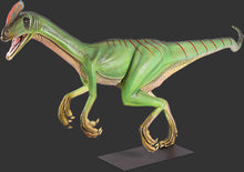 Cargar imagen en el visor de la galería, Dinosaur Guanlong Lifesize sculpture statue